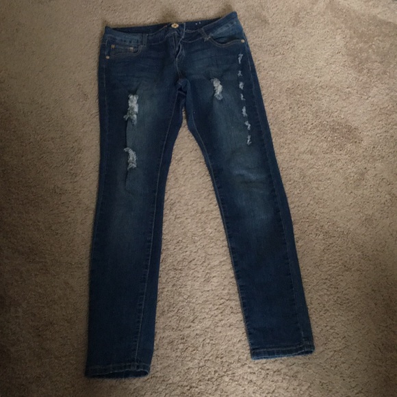 Size 7 skinny jeans - Picture 3 of 6